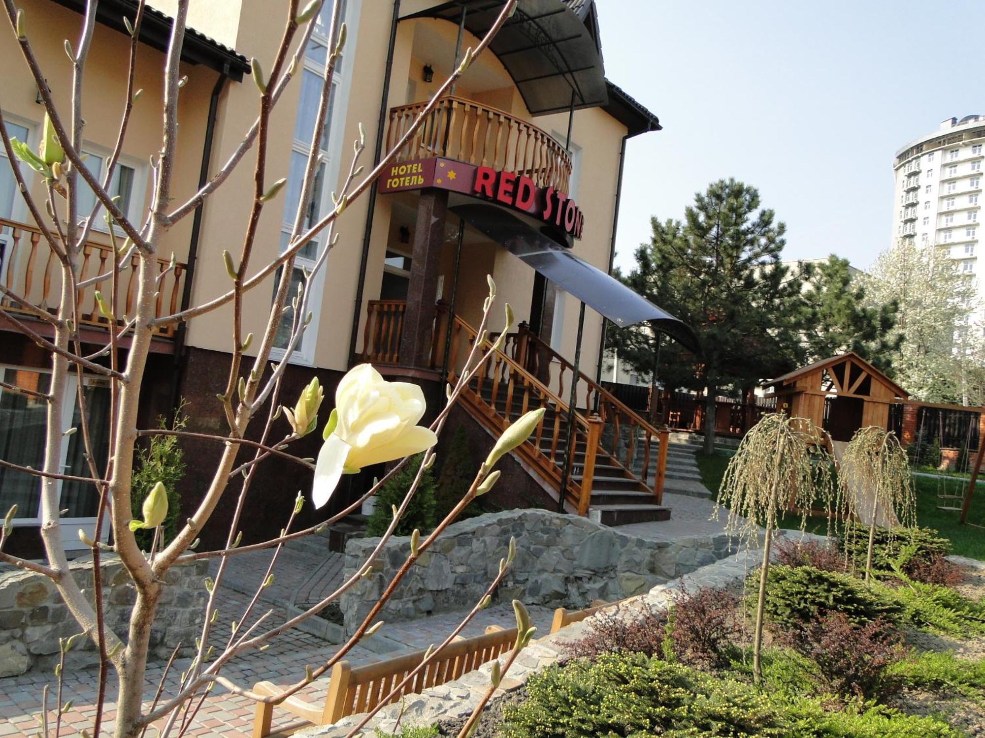 Red Stone Hotel Truskavets Exterior photo